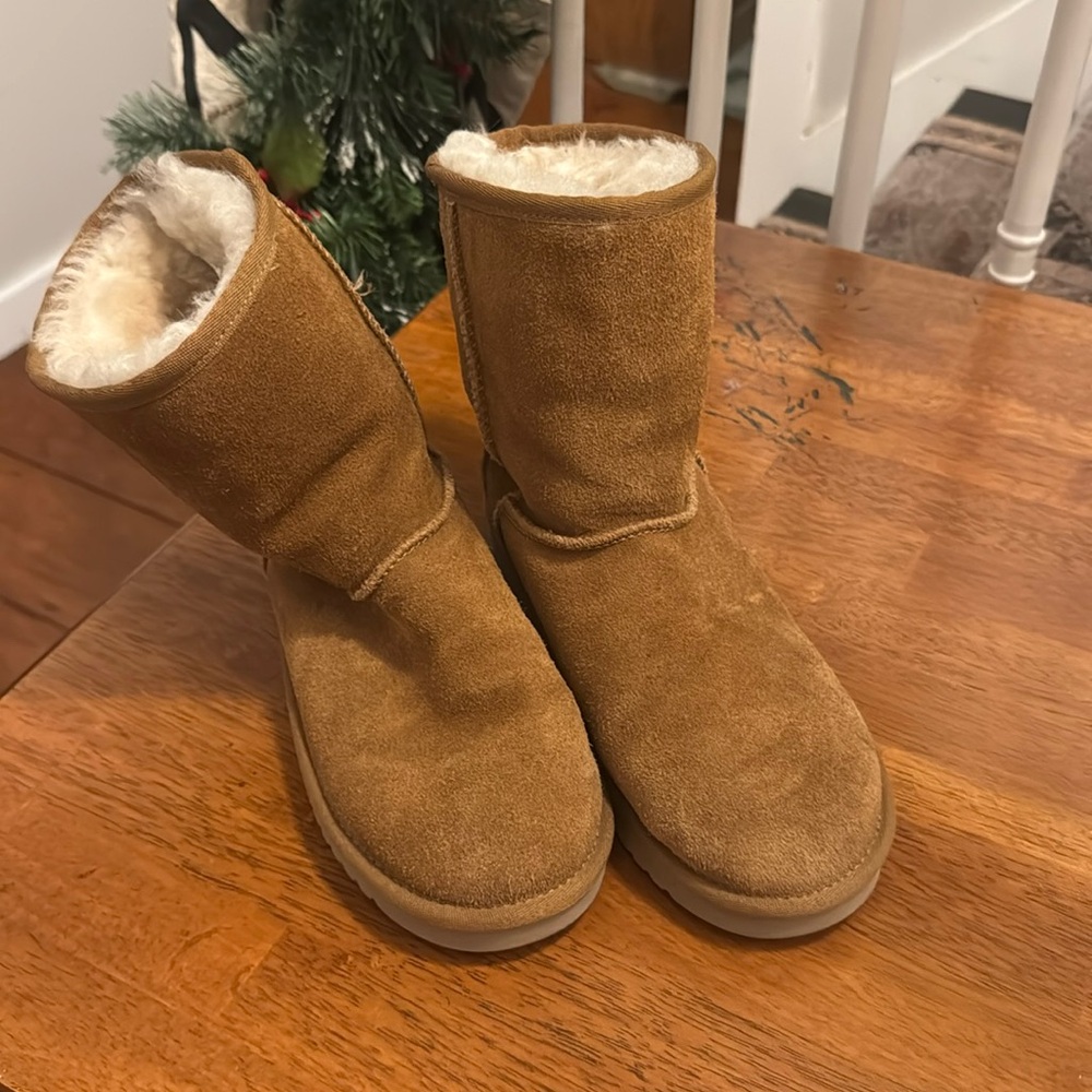 Koolaburra UGG Boots Women's Koola Short Size 7 Chestnut Brown Suede Sherpa